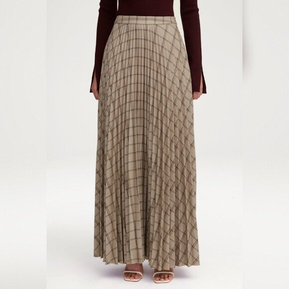 Veiled Pleated Plaid A Line Maxi Skirt (Grey) - Picture 2 of 4